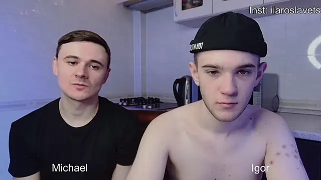 Snapshot of michael_sexdevil chatting on January 25, 12:16 pm michael sexdevil online show from January 25, 12:16 pm