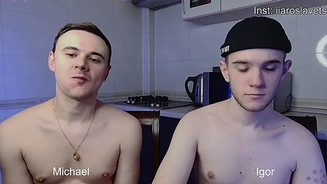 Snapshot of michael_sexdevil chatting on January 26, 3:58 pm michael sexdevil online show from January 26, 3:58 pm