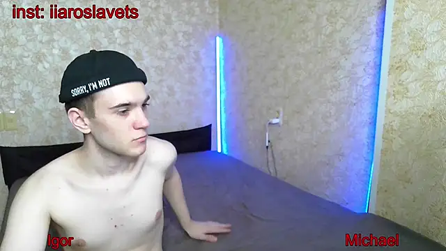 Snapshot of michael_sexdevil chatting on February 7, 3:41 pm michael sexdevil online show from February 7, 3:41 pm