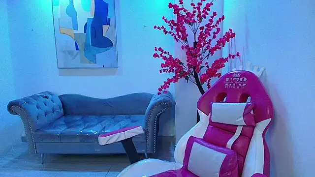 Snapshot of Arianna_sweeet chatting on September 13, 3:50 am Arianna sweeet online show from September 13, 3:50 am