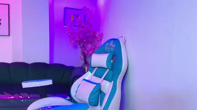 Arianna sweeet online show from April 7, 4:13 am