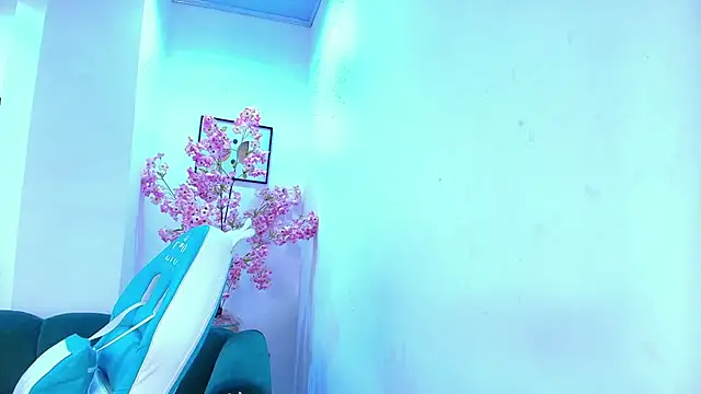 Snapshot of Arianna_sweeet chatting on May 19, 4:19 am Arianna sweeet online show from May 19, 4:19 am