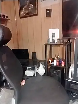 Snapshot of Rebeckalove chatting on February 21, 6:36 am Rebeckalove online show from February 21, 6:36 am