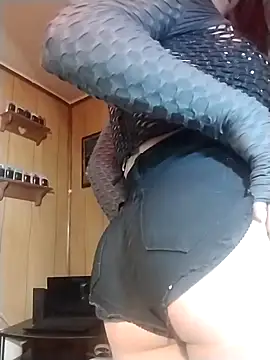 Snapshot of Rebeckalove chatting on February 22, 1:40 am Rebeckalove online show from February 22, 1:40 am