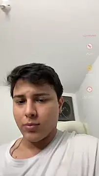 Snapshot of Thom_Ohtani chatting on January 9, 12:25 am Thom Ohtani online show from January 9, 12:25 am