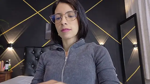 amabel zambrano online show from October 12, 12:37 pm