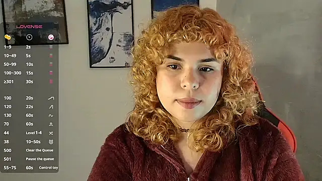 stellaallen24 online show from December 16, 11:32 pm