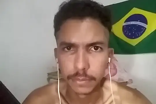 MagrinhoSaradoo online show from February 15, 2:22 pm