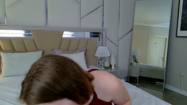 Snapshot of EllieGarson chatting on January 31, 10:21 pm EllieGarson online show from January 31, 10:21 pm