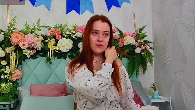 Snapshot of EllieGarson chatting on September 25, 5:16 pm EllieGarson online show from September 25, 5:16 pm