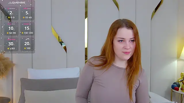 Snapshot of EllieGarson chatting on November 17, 5:08 pm EllieGarson online show from November 17, 5:08 pm