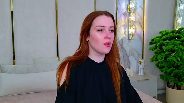 Snapshot of EllieGarson chatting on November 23, 5:02 pm EllieGarson online show from November 23, 5:02 pm