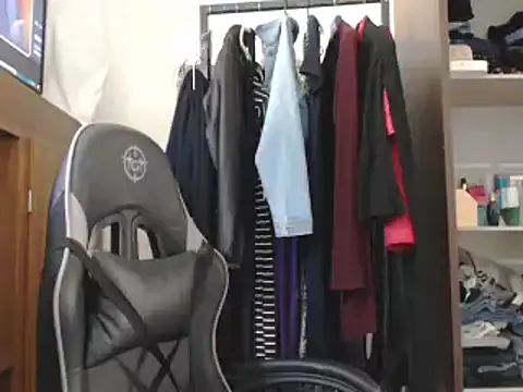 loirascorpio online show from January 16, 5:33 pm