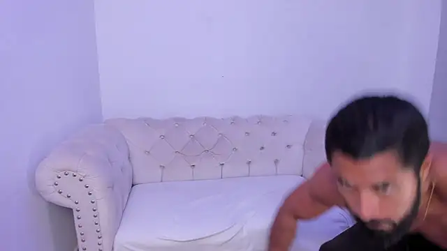 Santiago huntt online show from October 18, 1:34 pm