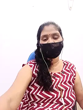 Snapshot of Lucky-Deepthi chatting on February 20, 11:54 pm Lucky-Deepthi online show from February 20, 11:54 pm