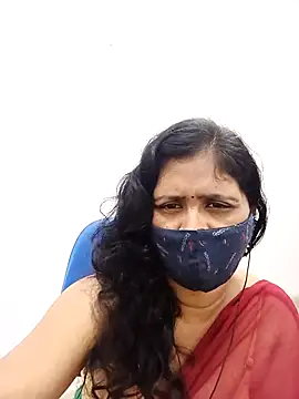 Snapshot of Lucky-Deepthi chatting on March 4, 11:32 pm Lucky-Deepthi online show from March 4, 11:32 pm