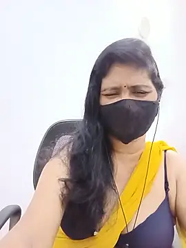 Lucky-Deepthi online show from June 11, 10:30 pm