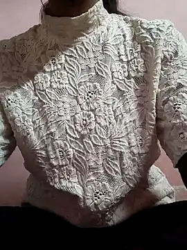 Snapshot of Barbie_183 chatting on January 13, 7:00 am Barbie 183 online show from January 13, 7:00 am