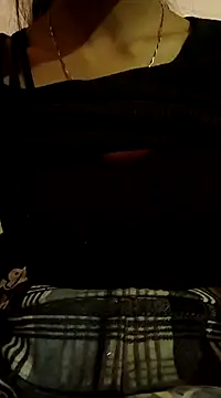 Snapshot of Barbie_183 chatting on January 17, 9:17 am Barbie 183 online show from January 17, 9:17 am