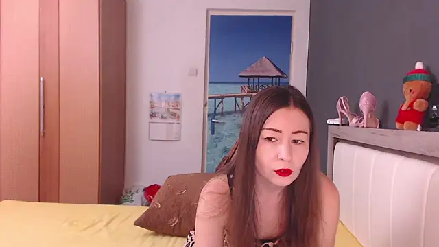 evafromheaven online show from April 2, 5:49 am