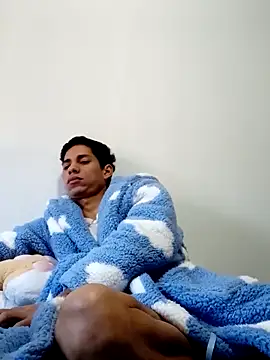 Snapshot of Mikeherz777 chatting on January 15, 10:06 am Mikeherz777 online show from January 15, 10:06 am