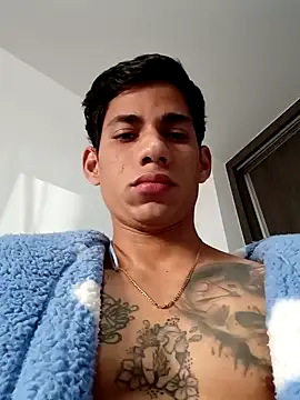 Snapshot of Mikeherz777 chatting on January 15, 1:09 pm Mikeherz777 online show from January 15, 1:09 pm