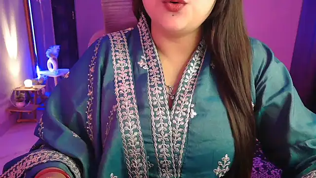 Mitikaa online show from December 5, 3:20 pm