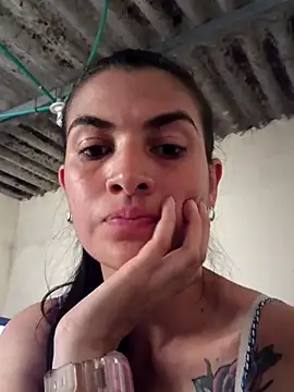 blue and whithe online show from April 8, 7:25 pm