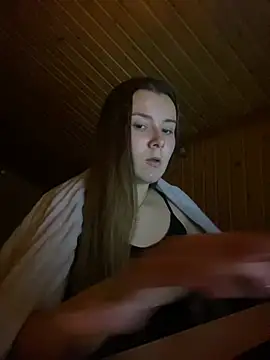 mewKate online show from February 12, 6:40 pm