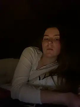 mewKate online show from March 15, 8:10 pm