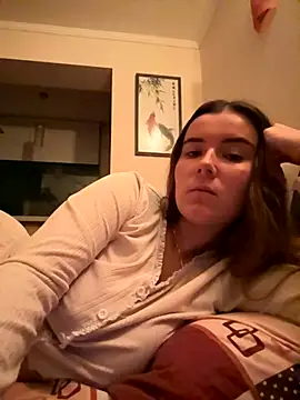 mewKate online show from October 11, 9:46 pm