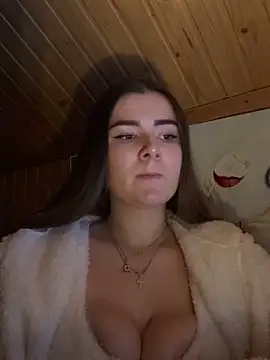 mewKate online show from February 10, 6:34 pm