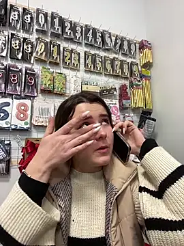 mewKate online show from April 1, 12:50 pm