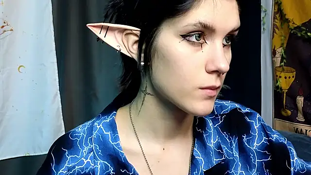 Snapshot of Hyeon_Jin chatting on January 19, 12:28 am Hyeon Jin online show from January 19, 12:28 am