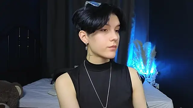 Snapshot of Hyeon_Jin chatting on March 12, 4:56 pm Hyeon Jin online show from March 12, 4:56 pm