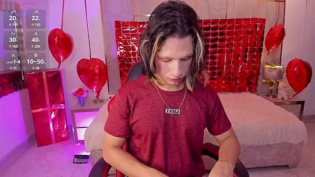 TylerBloom online show from February 5, 1:38 pm