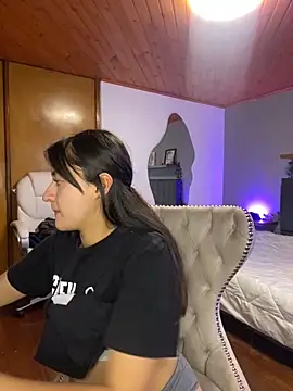 Camila pinkk online show from February 5, 4:58 pm