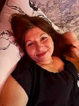 Snapshot of Angelina4531 chatting on February 17, 12:27 pm Angelina4531 online show from February 17, 12:27 pm