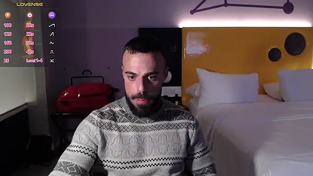 Snapshot of todddantes25 chatting on February 22, 3:34 am todddantes25 online show from February 22, 3:34 am