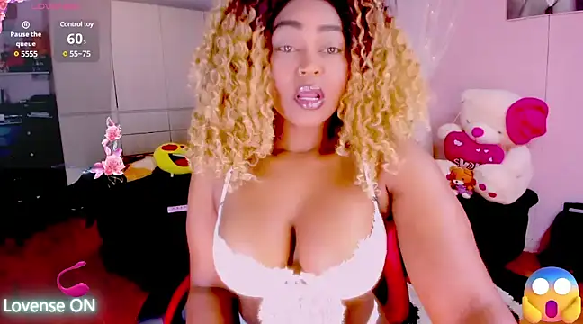 Aliana Ross online show from March 11, 8:09 am