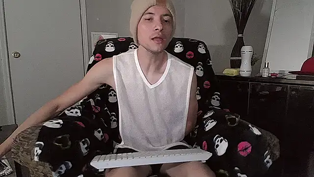 azzel19 online show from January 28, 1:08 am