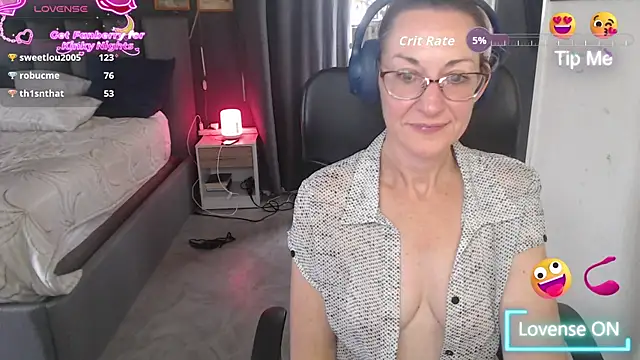 boeslaboes1 online show from December 14, 2:33 pm