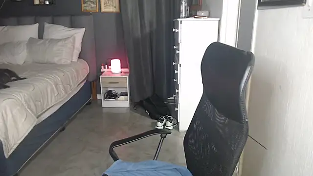 boeslaboes1 online show from March 23, 4:55 pm