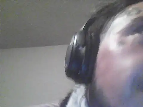 Snapshot of justthetip4209 chatting on May 6, 1:57 am justthetip4209 online show from May 6, 1:57 am
