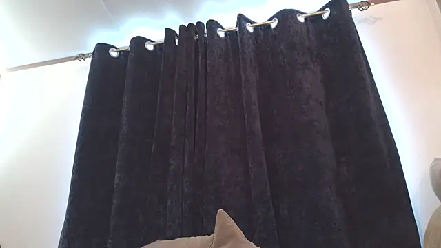 Snapshot of English_Teen_Evelyn chatting on January 25, 2:58 pm English Teen Evelyn online show from January 25, 2:58 pm