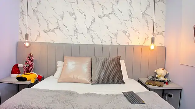 Blue Angell online show from January 7, 2:51 pm