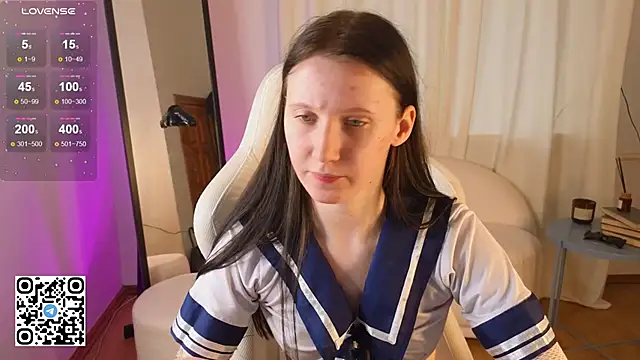 mon lola online show from January 27, 6:30 am