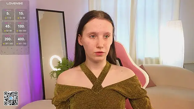 mon lola online show from February 3, 9:52 am