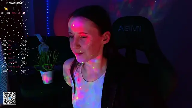 mon lola online show from February 28, 7:25 pm