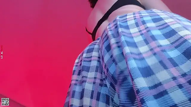 mon lola online show from October 13, 6:13 am